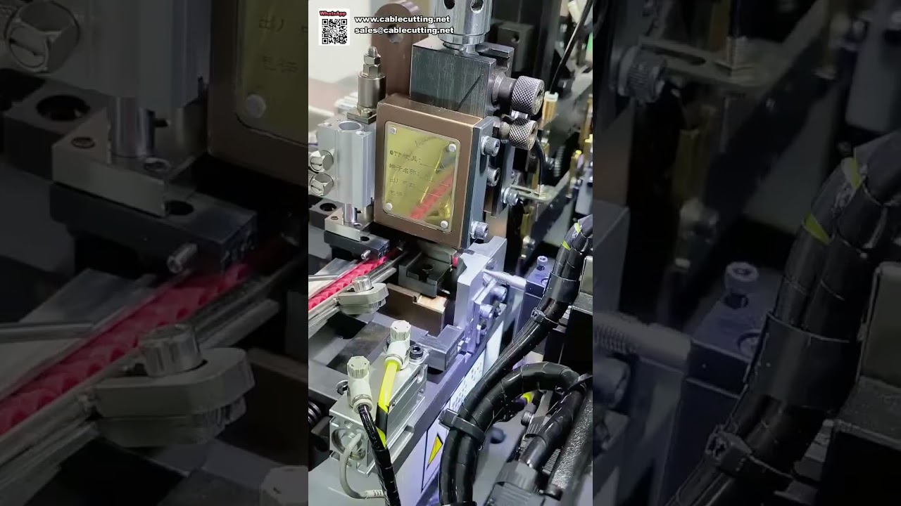 Automatyczna zaciskarka do luźnych końcówek z podajnikiem wibracyjnym do precyzyjnej obróbki przewodów