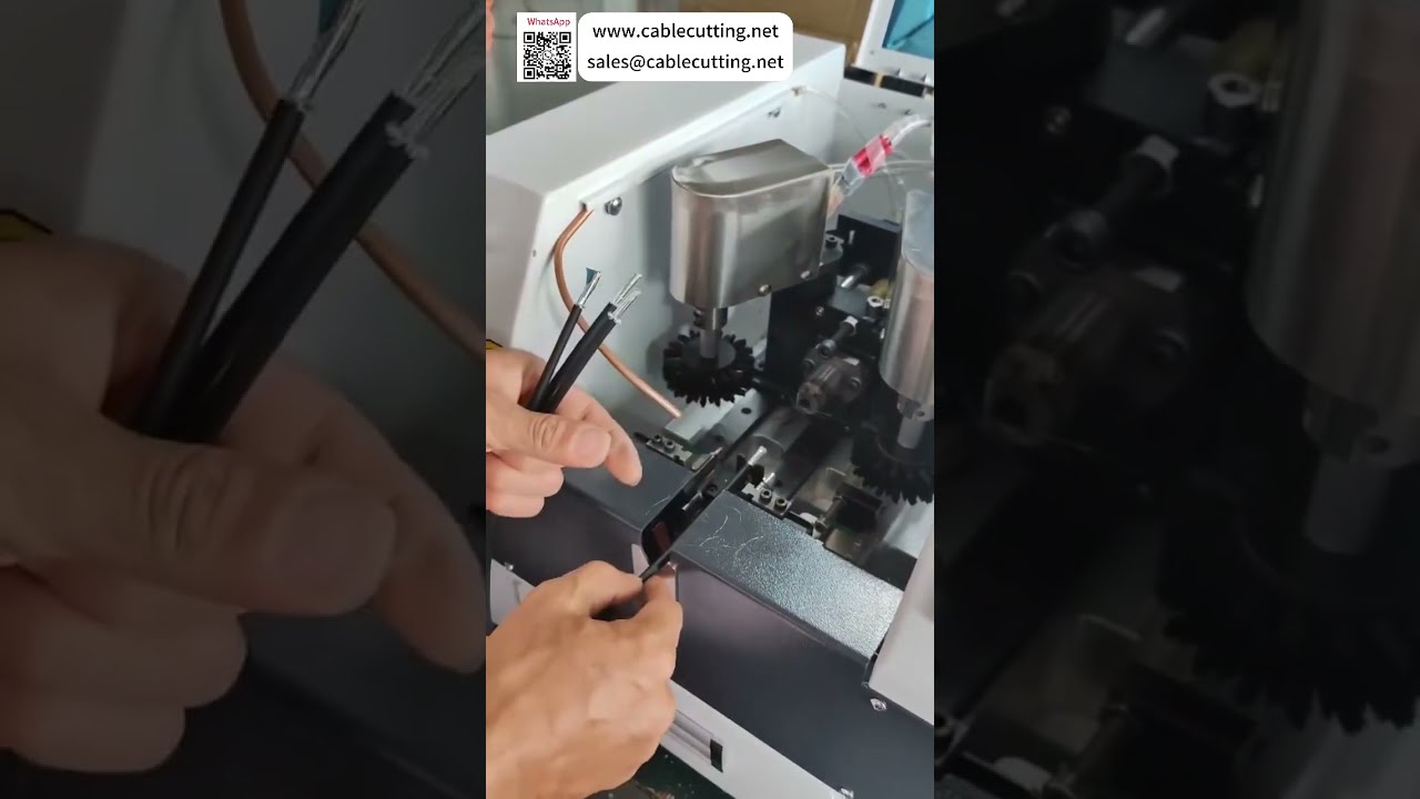 Integrated Shielding Wire Brushing Reversing and Cutting Machine For Cable Processing Output